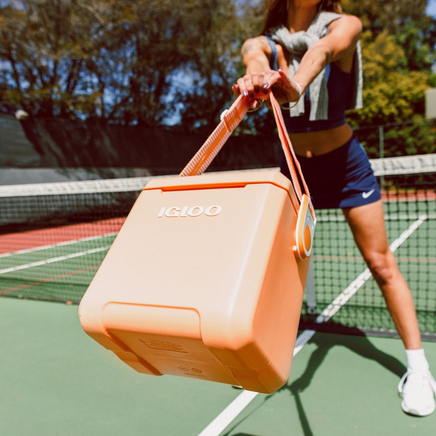 Insulated Rolling Picnic Cooler with Hard Shell Design